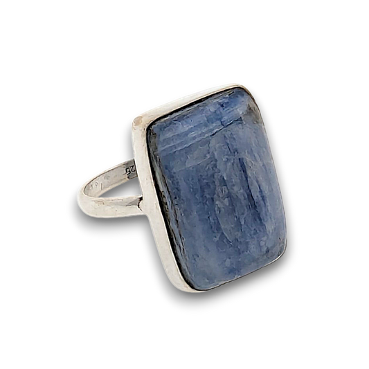 Blue Kyanite Sterling Silver Ring. 925 sterling silver ring, approximately 22mm x 16mm. The ring is a size T and weighs 8.1g.